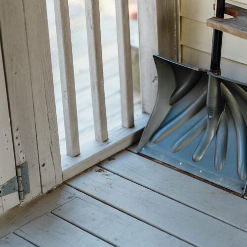 Czy łopata do śniegu może się przydać w innych pracach ogrodowych? Odkryj potencjał narzędzi zimowych i producentów akcesoriów ogrodowych