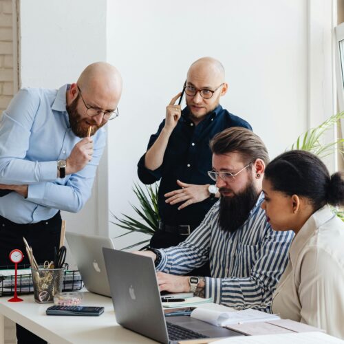 Business services w praktyce – Jak outsourcing procesów biznesowych wspiera rozwój firmy?